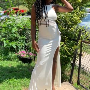 0114 City Studio Cream Gown Size S NWT